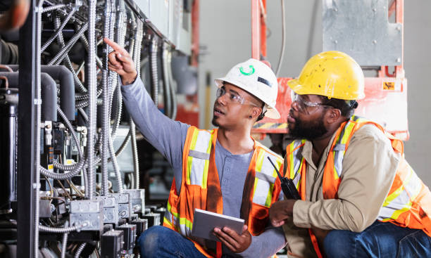 Best Best Electricians Near Me  in El Cerro Mission, NM