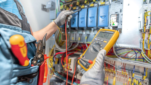 Best Licensed Electrician  in El Cerro Mission, NM